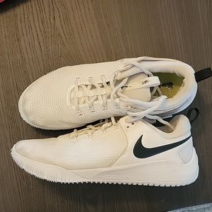 Nike Hyperace 2 volleyball shoe